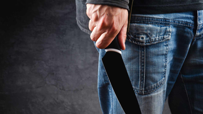 Nərimanovda 16 yaşlı oğlan bıçaqlanıb