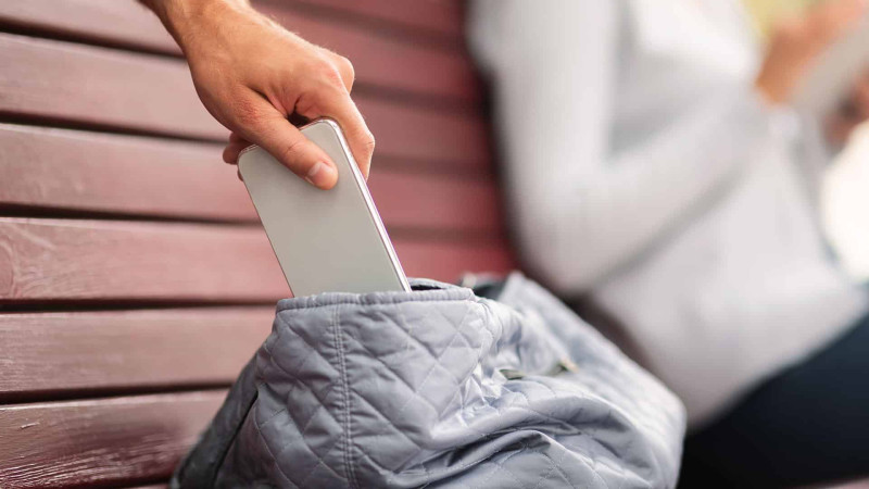 Bakıda 2 nəfər paytaxt sakinini talayıb