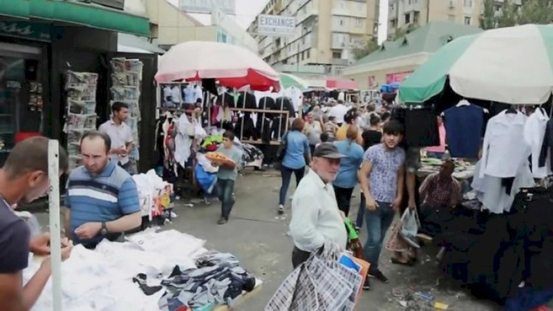 “Vosmoy” bazarında arvadını bıçaqlayan şəxsə hökm oxunub