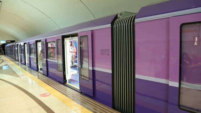 Bu gün metroda yubanma olub