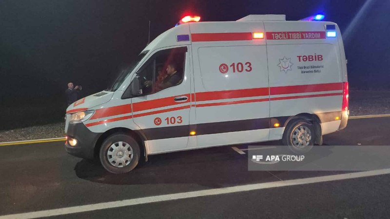 Nərimanovda motosikletçi qəzaya düşüb