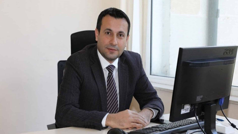 Xətai rayonunda iki avtomobil toqquşub