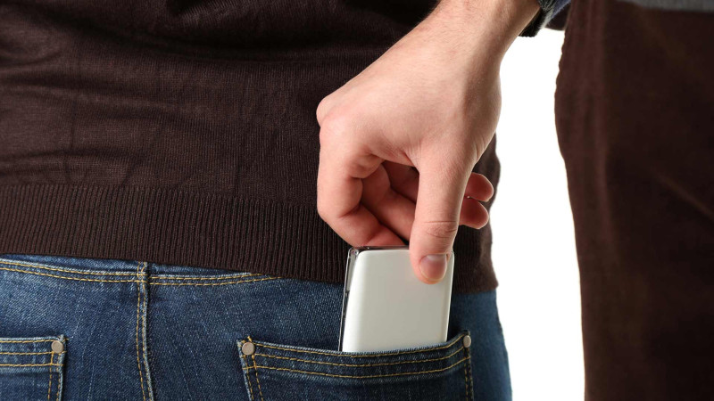 Səbaildə telefon oğurlanıb