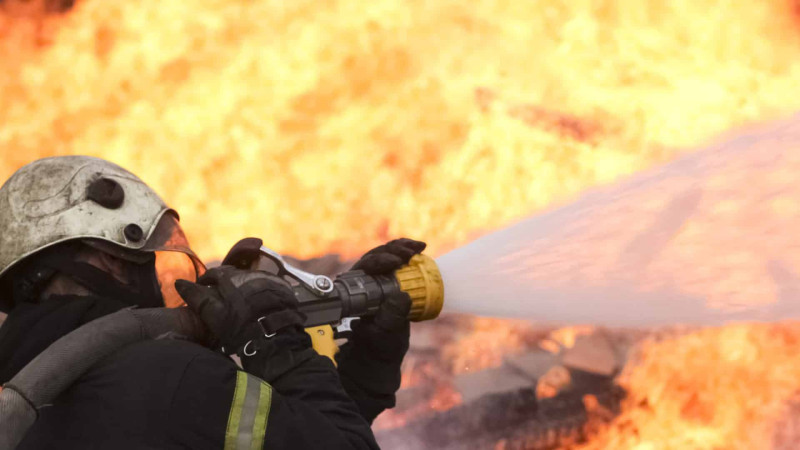 Xəzər rayonunda yerləşən evdə yanğın olub