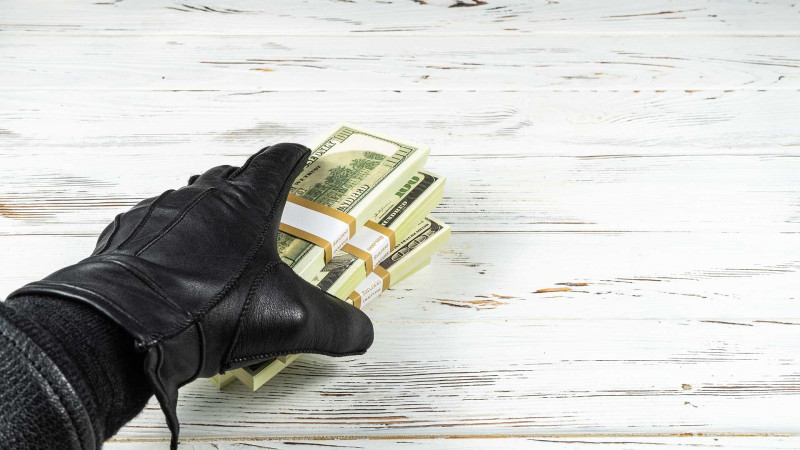 Səbail rayonunda oğurluqda şübhəli bilinən əcnəbinin digər bir cinayətinin üstü açılıb