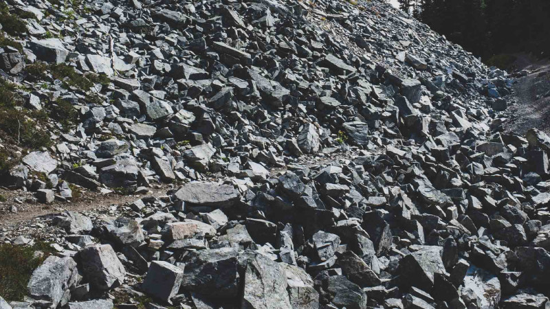 Ölkədə qanunsuz əhəngdaşı hasilatı faktları aşkarlanıb