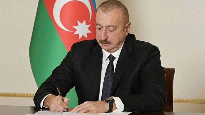 Prezident Pirallahı qəsəbəsi ərazisində avtomobil yolları ilə bağlı Sərəncam imzalayıb