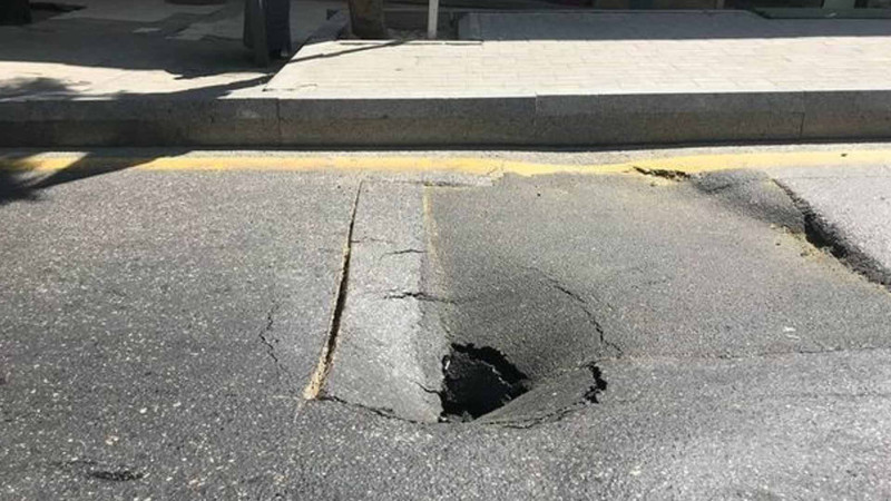 9-cu mikrorayonda yol çöküb
