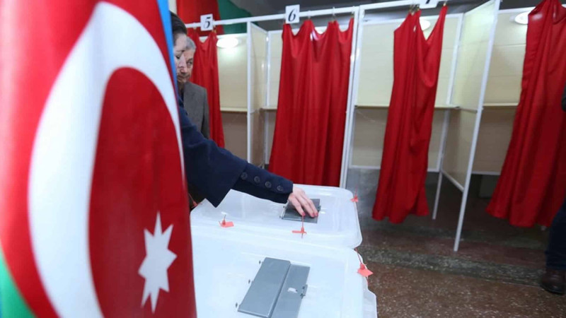 Azərbaycanın prezidenti olmaq istəyənlərin sayı 8-ə çatıb