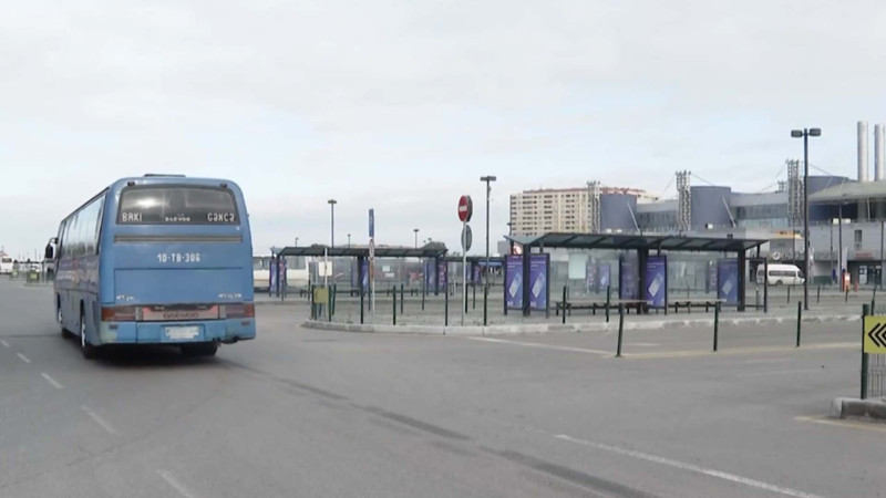Bakı Avtovağzalında avtobus dayanacağı çətinliklər yaradır