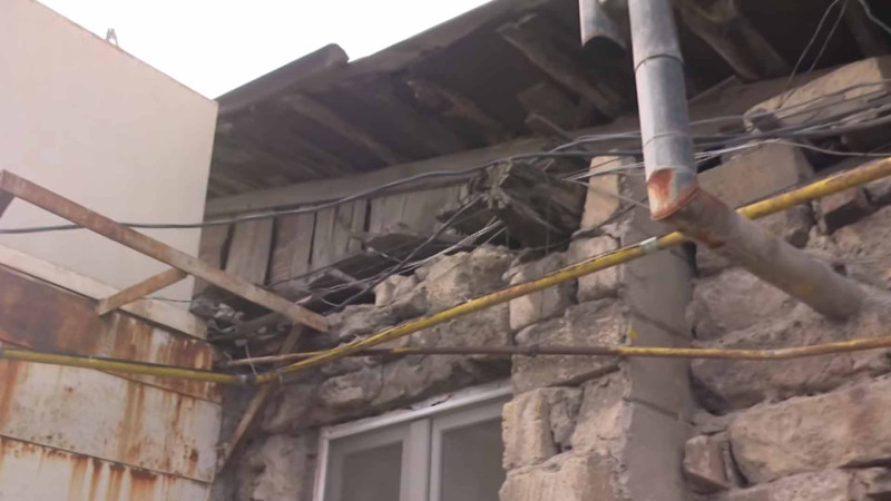 Qəzalı evlərdə qalan sakinləri məhkəməyə veriblər – VİDEO