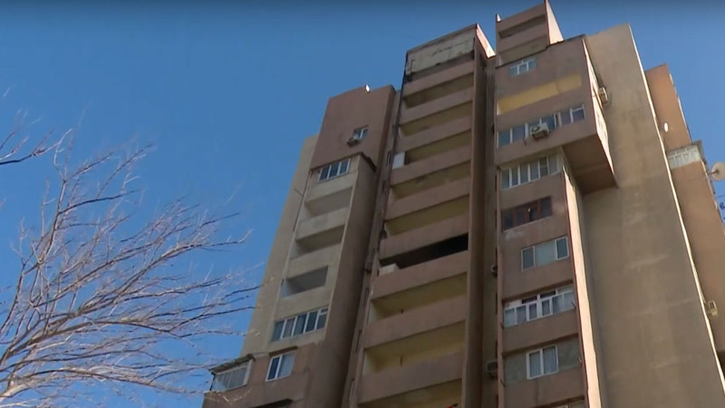 Yasamalda təxminən 300 nəfər soyuqdan donur – VİDEO