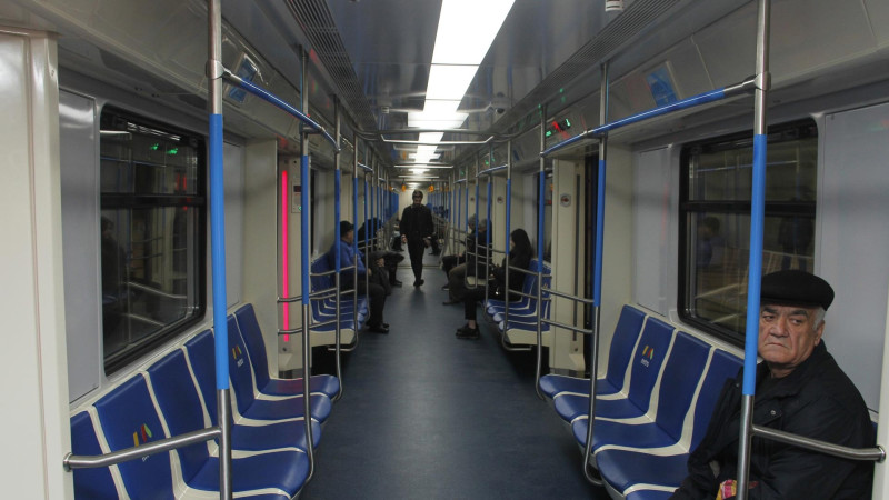 Bakı metrosunda yeni nəsil qatarların sayı artıb