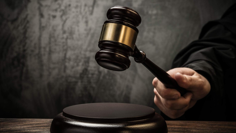 Bakıda dezodorant oğrusuna hökm oxunub