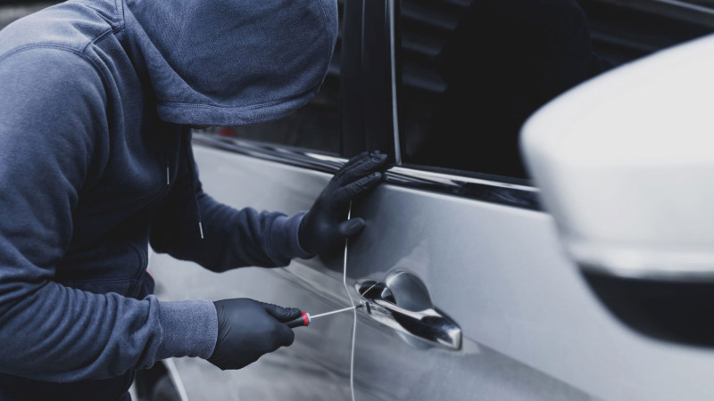 Nərimanovda “VAZ-2107” markalı avtomobil qaçırılıb