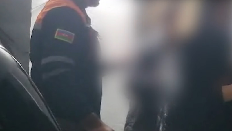 Xətaidə 5 nəfər liftdə qalıb