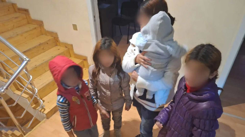Ana və 4 qız uşağı Bakıda sığınacağa müraciət ediblər
