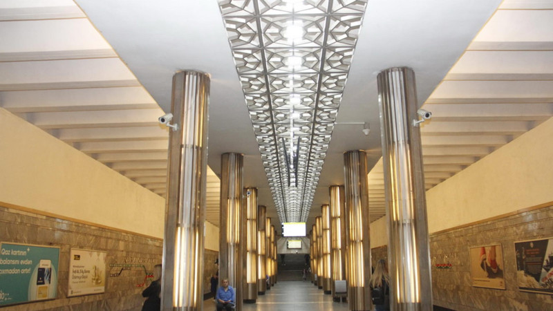 Bakı metrosunda işıqlandırma sistemi yenilənib