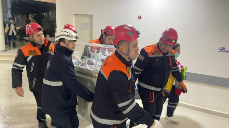 Kliniki Tibbi Mərkəz Perinatal Mərkəzdə baş verən yanğın zamanı xəsarət alan iki körpənin ölümünü təkzib edib – YENİLƏNİB