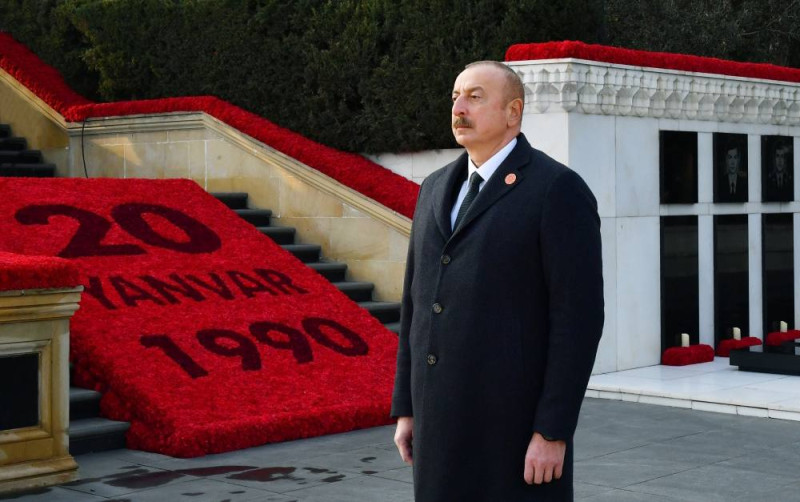 İlham Əliyev Şəhidlər xiyabanını ziyarət edib