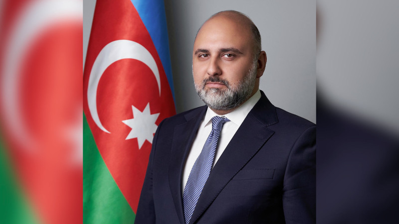 Riad Qasımov Bakı Şəhər Memarlıq və Şəhərsalma Baş İdarəsinin rəisi olub
