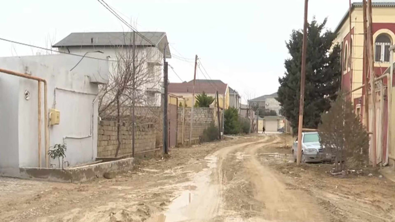 Badamdarda sakinlər su gözləyirdilər, yolsuz qaldılar