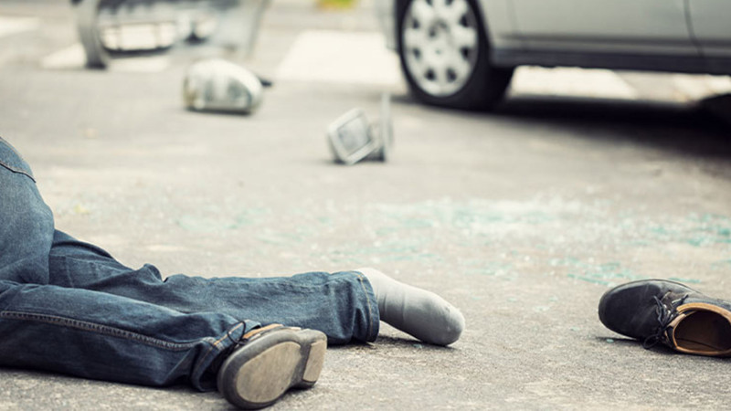 Xətai rayonunda 43 yaşlı kişini avtomobil vurub