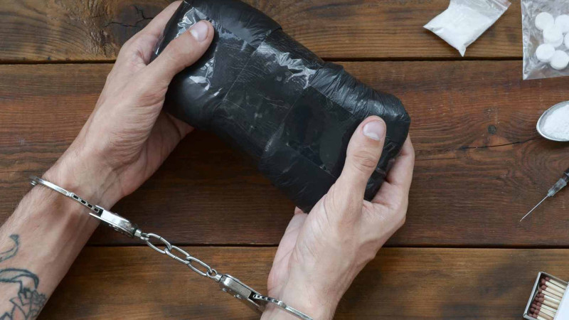 Suraxanı rayonunda narkotacir saxlanılıb