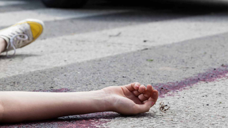 Nərimanovda avtomobil qadını vuraraq öldürüb