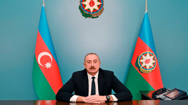 Ölkə başçıları İlham Əliyevi təbrik etməkdə davam edirlər