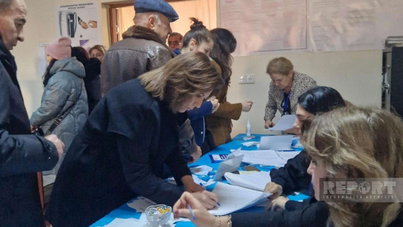 Dövlət Komitəsinin sədri səsvermədə iştirak edib