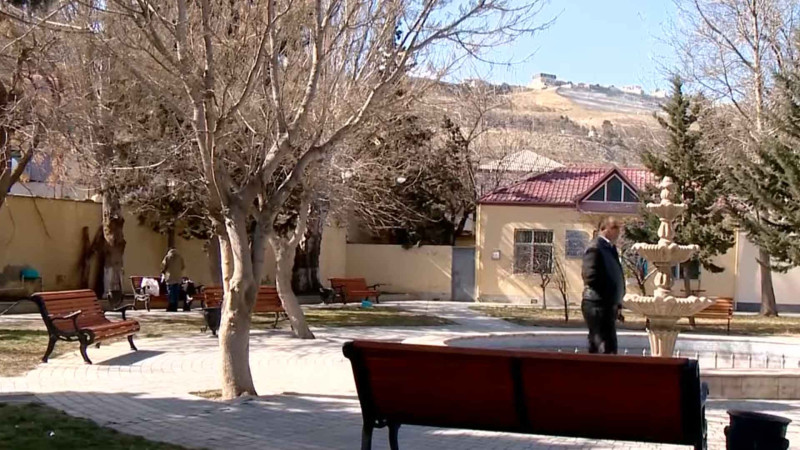 Səbaildə sakinlərin vaxt keçirdikləri park baxımsız vəziyyətdədir – VİDEO