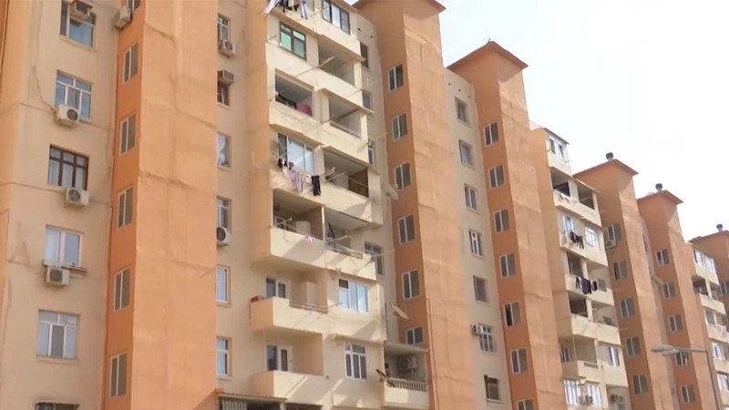 Xətaidə məhəllədə söküntü apardılar, sonra təmir etmədilər