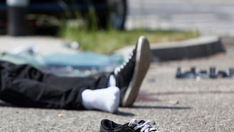 Xəzərdə gənc oğlanı maşın vurub