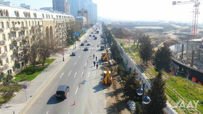 8 Noyabr prospektində əsaslı təmir işləri davam etdirilir