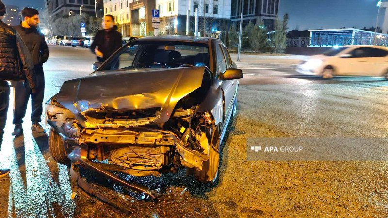 Xətai rayonunda 3 avtomobil toqquşub