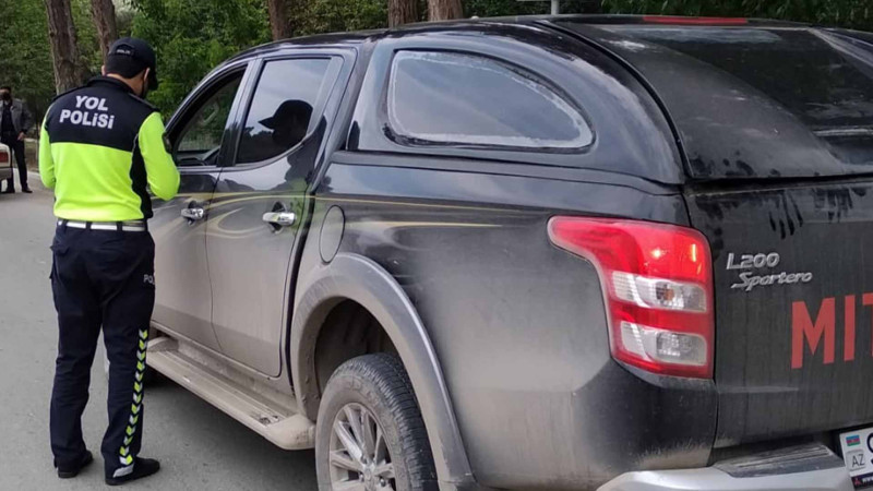Bakıda yol polisi reyd keçirib