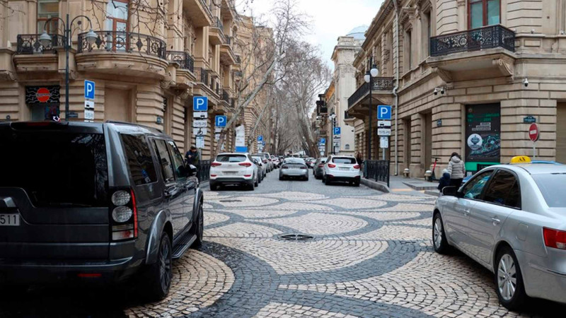 Bakının daha bir neçə mərkəzi küçəsi avtomobillər üçün bağlanır