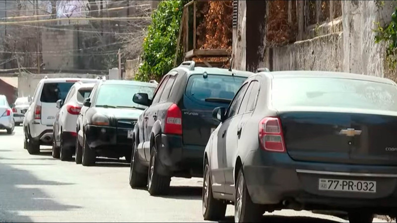 “AzParking” səbəbindən məhəllədaxili yollarda xaos yaranıb