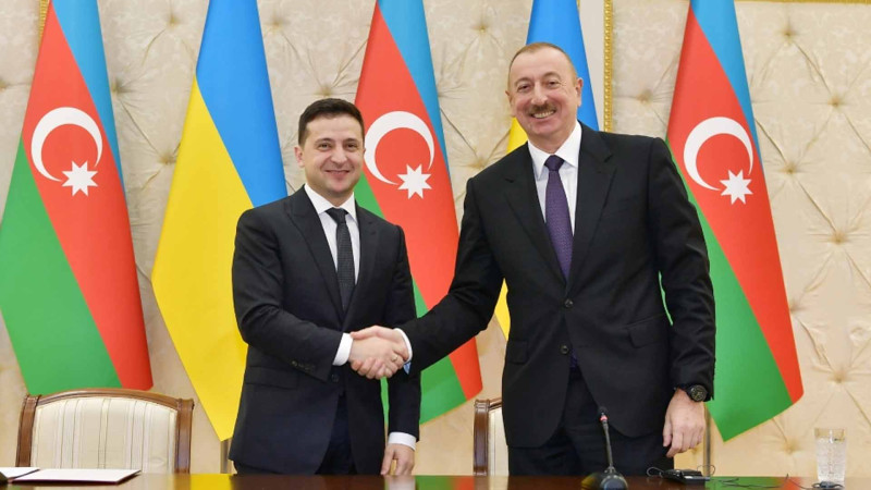 Volodimir Zelenski Bakıya dəvət olunub