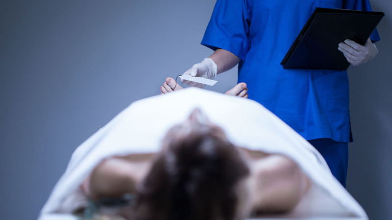 Xətaidə gənc qız dərmanla intihar edib