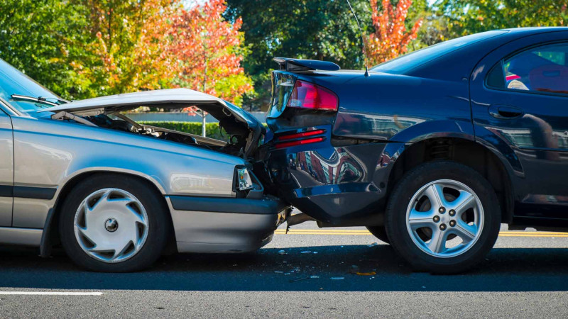 Şüvəlanda avtoqəza: 3 nəfər xəsarət alıb