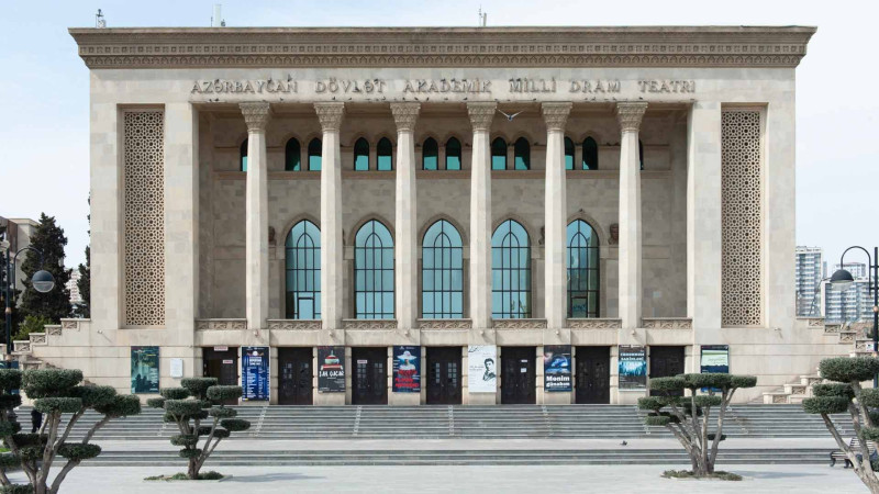 Milli Dram Teatrı gələn ayın proqramını yayıb