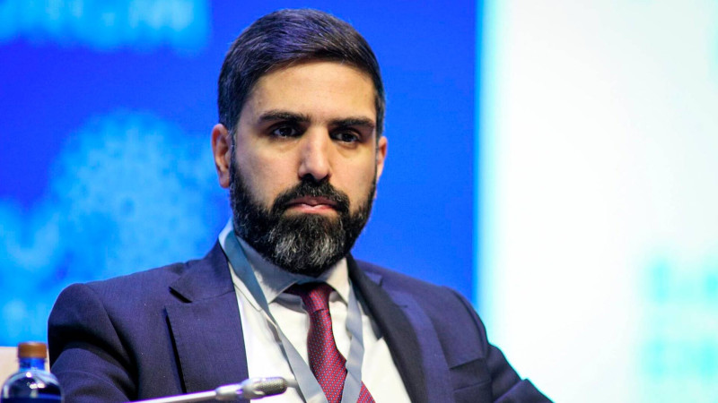 Rövşən Nəcəf postundan ayrılıb