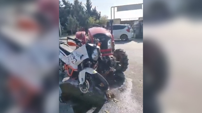 Türkanda motosiklet traktorla toqquşub