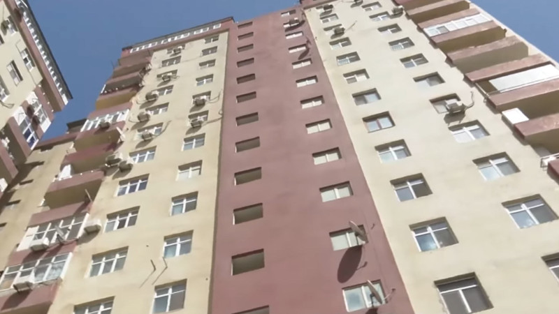 Xətaidə sakinlər 14 ildir çıxarışsız mənzillərdə yaşayırlar