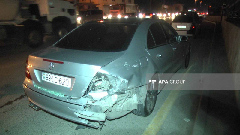 Sabunçu rayonunda 4 avtomobil zəncirvari qəzaya uğrayıb: xəsarət alan var