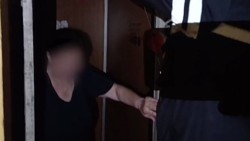 Nizami: Əli Vəliyev küçəsində sakin liftdə köməksiz vəziyyətdə qalıb – VİDEO