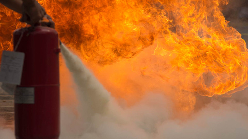 Sabunçu rayonunda saunada yanğın olub
