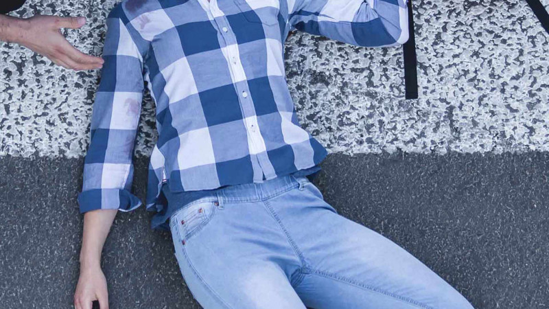 Binəqədidə maşın piyadanı vurub